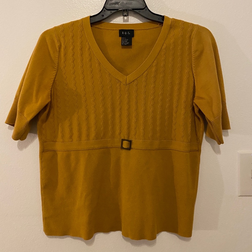 Sweater like blouse